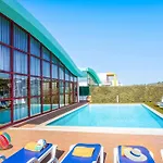 Malibu Marina 빌라 *