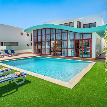 فيلة Malibu Marina *