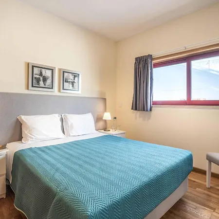 Malibu Marina فيلة البوفيرا